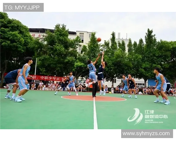 重庆篮球队实力揭秘:从训练到比赛的全景探索与分析 重庆篮球队实力揭秘:从训练到比赛的全景探索与分析