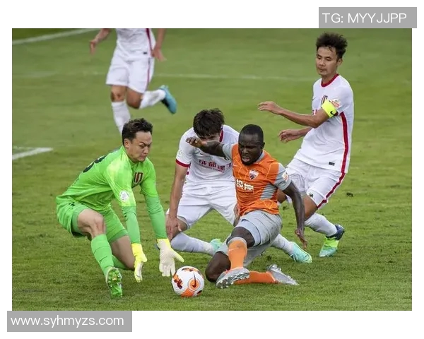 成都足球队边路渗透战术解析及其对比赛结果的影响探讨 成都足球队边路渗透战术解析及其对比赛结果的影响探讨