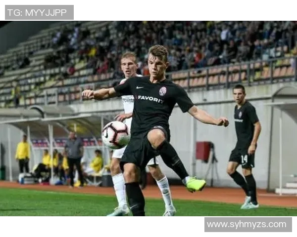 西班牙足球队对阵卢甘斯克球队的精彩对决分析与赛前预测